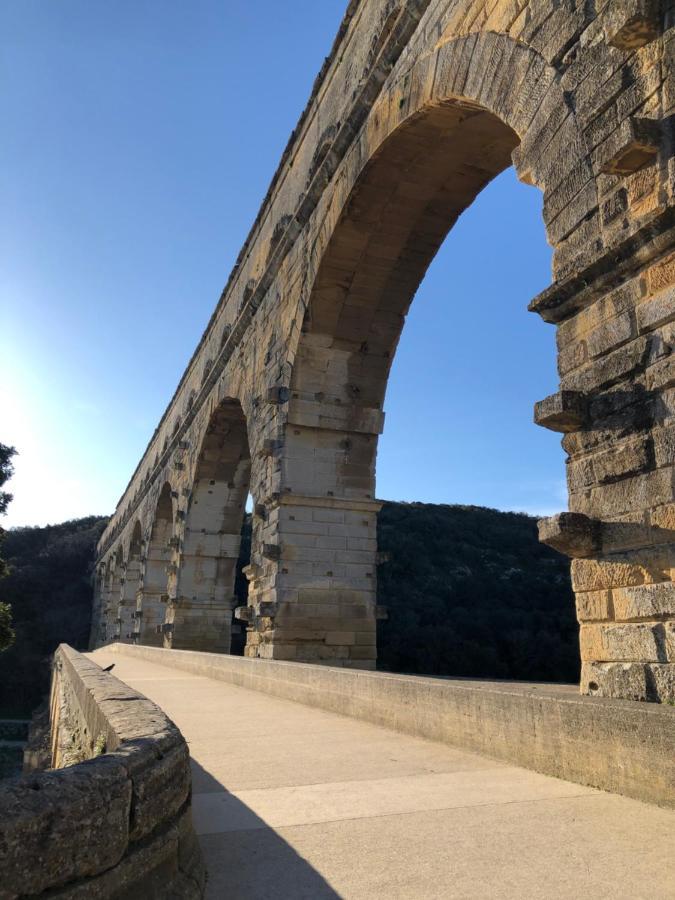 Studio Havre De Paix Au Pont Du Gard Piscine Et Jacuzzi Chez Valerie Payre Vers-Pont-du-Gard Exterior foto