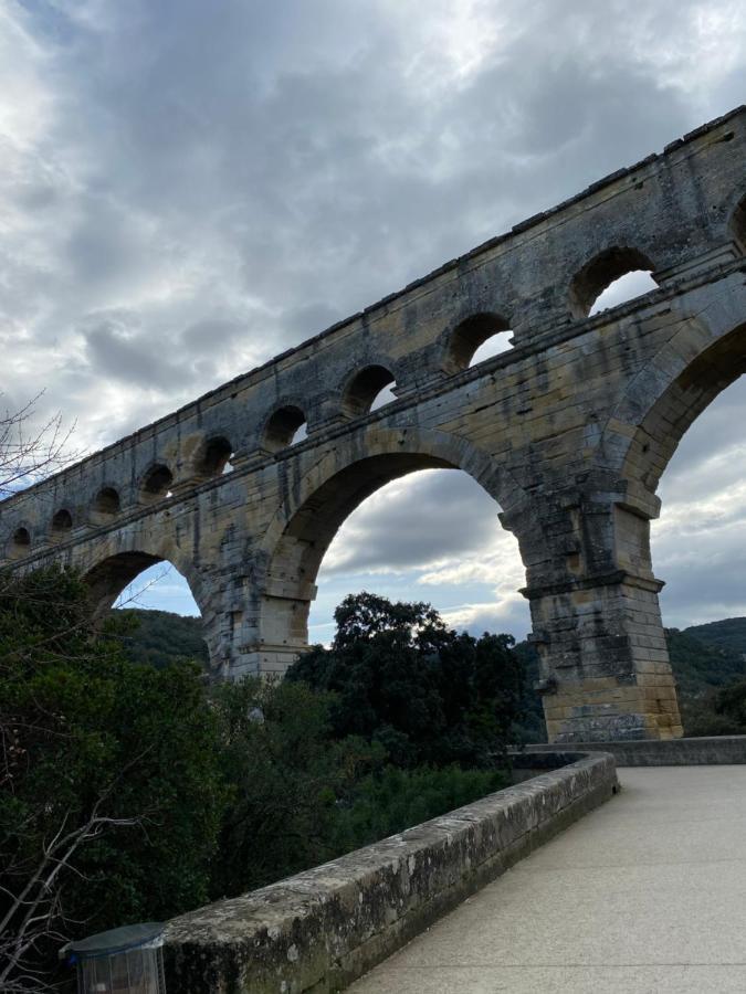 Villa Studio Havre De Paix Au Pont Du Gard Piscine Et Jacuzzi Chez Valerie Payre Vers-Pont-du-Gard Exterior foto